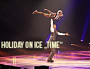 "Time" von Holiday on Ice in der Olympia Eislaufhalle mit Annette Dytrt und Yannick Bonheur (©Foto: Martin Schmitz)